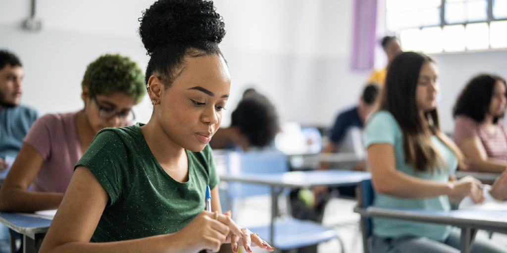 Inscrições estão abertas para dois cursos que podem impulsionar a carreira: Técnico em Enfermagem e Técnico em Segurança do Trabalho. 