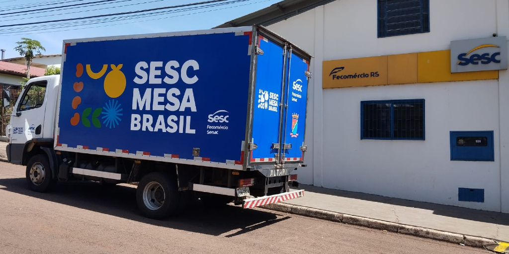 Caminhão do Programa Mesa Brasil